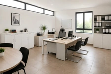 Siege d'entreprise . 9 Bureaux . Salle de Reunion . Espace pause . Accueil . Parkings . Hyper centre . REDON