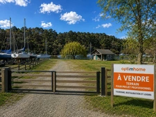 Terrain exceptionnel de 2870 m2 au bord de l’eau – local de 30 m2 - Port de Foleux – Fort potentiel touristique et nautique -  BEGANNE (56)