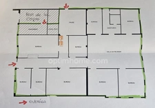 Siege d'entreprise . 9 Bureaux . Salle de Reunion . Espace pause . Accueil . Parkings . Hyper centre . REDON