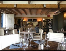 A vendre - murs commerciaux restaurant - Emplacement unique en bord de l'eau