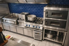 Restaurant réputé au cœur de La Turballe – Belle rentabilité – Licence IV – Murs possibles