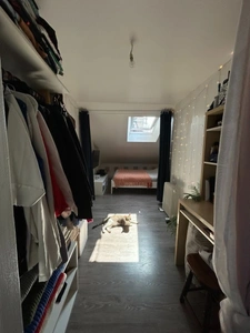 Immeuble de rapport 280 m² – Rendement 8 % – Rue Bernard – Local commercial + 2 appartements - LA ROCHE BERNARD (56)