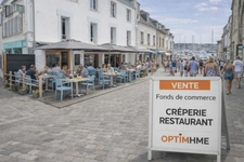 ? Crêperie – Restaurant idéalement placé dans un port breton touristique & historique