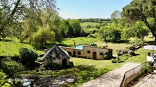 Propriété de charme à la campagne – 305 m² habitables sur 4,8 hectares avec piscine et dépendances