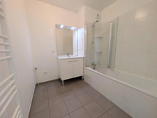 Apt 3 pièces - 67M2 + Balcon - Parking - BEZONS (95)