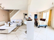 Maison à vendre 5 pièces - PISCINE - TERRAIN : 6000m2 - LES BORDES (45)