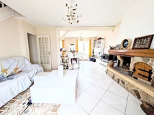 Maison à vendre 5 pièces - PISCINE - TERRAIN : 6000m2 - LES BORDES (45)