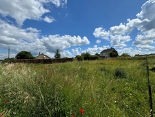Dpt Maine et Loire (49), à vendre proche de JARZE terrain d'environ 1970 M².Possibilité de division.