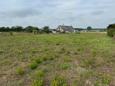 Dpt Maine et Loire (49), à vendre proche de JARZE terrain d'environ 1970 M².Possibilité de division.