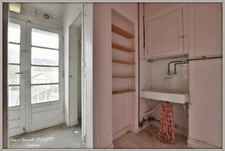 Immeuble à vendre ANGERS (49), proche hyper centre Lot de 2 appartements à rénover.