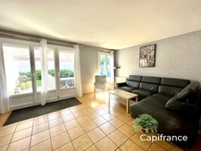 Maison plain-pied -SAINT PIERRE LES ELBEUF - T4 de 120 m² - Terrain de 600,00 m² - Garage 