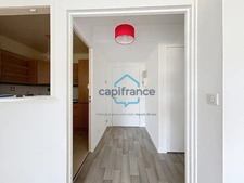 À VENDRE – Superbe F2 de 49,51 m² avec parking & cave – Résidence Seniors Les Jardins d’Arcadie – Mont-Saint-Aignan