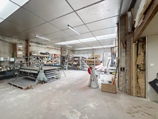 Local professionnel d’environ 150 m² à vendre à Petit-Couronne