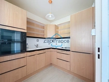 À VENDRE – Superbe F2 de 49,51 m² avec parking & cave – Résidence Seniors Les Jardins d’Arcadie – Mont-Saint-Aignan