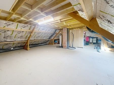 À quelques minutes d’Honfleur, une propriété contemporaine où espace, lumière et nature se rencontrent.