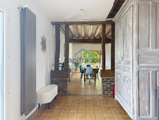 Ancienne grange rénovée – volumes, confort moderne et potentiel à finaliser