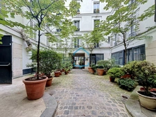 PARIS XIe – À DEUX PAS DU CANAL SAINT-MARTIN