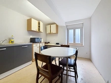 Local professionnel d’environ 150 m² à vendre à Petit-Couronne