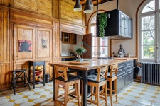 Characterful late 19th-century manor house with 2 hectares of parkland, outbuildings and rental income – Sought-after area near Rouen