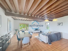 Ancienne grange rénovée – volumes, confort moderne et potentiel à finaliser
