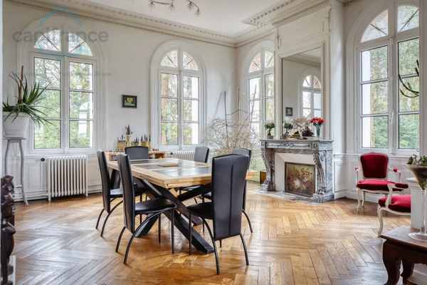 Manoir d’Exception du XIXᵉ siècle – 442 m² habitables – Parc paysager de plus de 2 hectares – Proche de Rouen (Saint-Jacques-sur-Darnétal)
