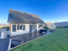 Maison familiale avec sous-sol complet et grand terrain au calme - La Rivière-Saint-Sauveur