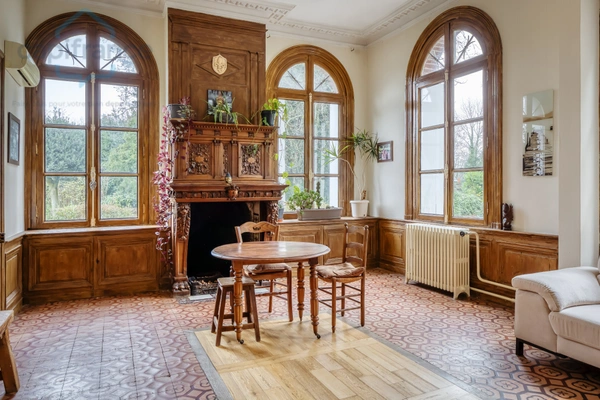 Manoir d’Exception du XIXᵉ siècle – 442 m² habitables – Parc paysager de plus de 2 hectares – Proche de Rouen (Saint-Jacques-sur-Darnétal)