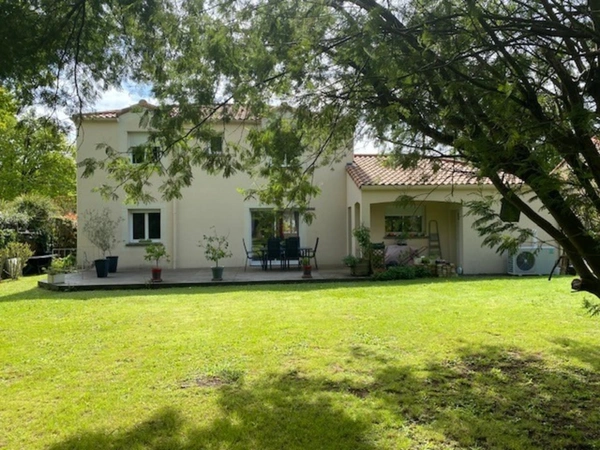 Maison à vendre 8 pièces HAUTE GOULAINE (44)