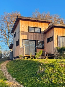 Maison ossature bois – Fort potentiel locatif et évolutif – Centre de Riec-sur-Bélon