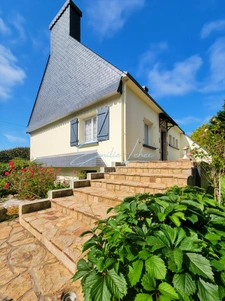 Trégunc – Maison 146 m² avec T2 indépendant, sous-sol complet et 5 580 m² de terrain au calme
