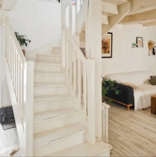 LE TREVOUX - Propriété en pierre avec maison principale, gîte indépendant et dépendances sur près d’un hectare