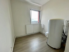 Dpt Finistère (29), à louer PLOUGUERNEAU appartement T2   