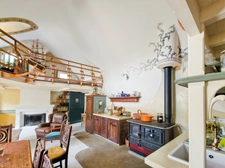 ILE DE GROIX - Domaine 9600m2, 2 habitations. Maison de154m2 sortie d'un livre d'aventure!