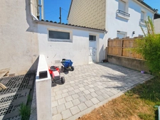 PONT-AVEN – Maison familiale rénovée, pensée pour évoluer jusqu’à 5 chambres