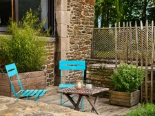LE TREVOUX - Propriété en pierre avec maison principale, gîte indépendant et dépendances sur près d’un hectare