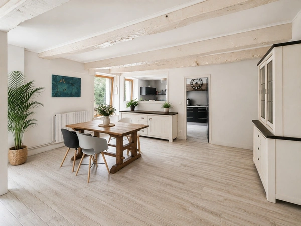 LE TREVOUX - Propriété en pierre avec maison principale, gîte indépendant et dépendances sur près d’un hectare
