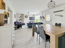 Pont-Aven – Maison en pierres rénovée 180 m² + T3 indépendant louable – Rentabilité immédiate – 2 habitations – Dépendances