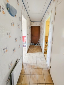 Trégunc – Maison 146 m² avec T2 indépendant, sous-sol complet et 5 580 m² de terrain au calme