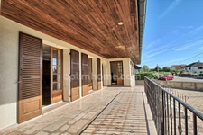 Maison Familiale à Vendre à Tavaux Village – Immobilier de Qualité