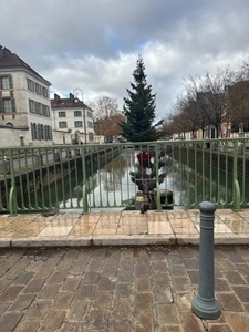 Immeuble de ville  à Troyes 1h10 de Paris 
