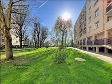 Grand T3 rénové à deux pas des bords de Marne .