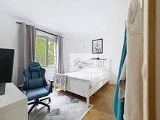 Maison  a vendre 250m² 7 pièces 5mn du métro ligne 11 Bus 76 NOISY LE SEC (93)