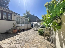 À 2 MIN DU RER E CHAMPIGNY CENTRE – MAISON 123 M² HABITABLES – 4 CHAMBRES/GRAND SEJOUR– TERRAIN 400 M² – 2 GARAGES – ATELIER 30 M²