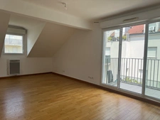 LE PERREUX-SUR-MARNE – VUE EXCEPTIONNELLE SUR LA MARNE – 2 MIN RER A – 4 PIÈCES 75 M² – DERNIER ÉTAGE – ASCENSEUR – BALCONS – PARKING