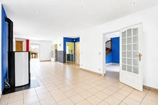BIEN RARE A DOLE: Maison Bourgeoise aux volumes exceptionnels 