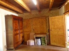 FERME A FINIR DE RESTAURER - 1 HECTARE - BOIS - CALME - GROS POTENTIEL.