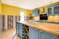 BIEN RARE A DOLE: Maison Bourgeoise aux volumes exceptionnels 