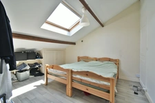 Immeuble à vendre REIMS (51) ensemble de trois appartements situé dans un immeuble de 5 lots