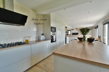 Dpt Marne (51), à vendre MONTMIRAIL maison P7 de 230 m² - Terrain de 1 000,00 m² 
