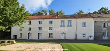 Grande bâtisse de 14 pièces – 262 m² habitables (répartie en 3 logements) – Courtemont-Varennes (02)